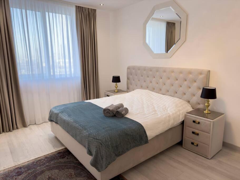 Luxury 2 Bedroom Apartment Bucharest Exterior photo